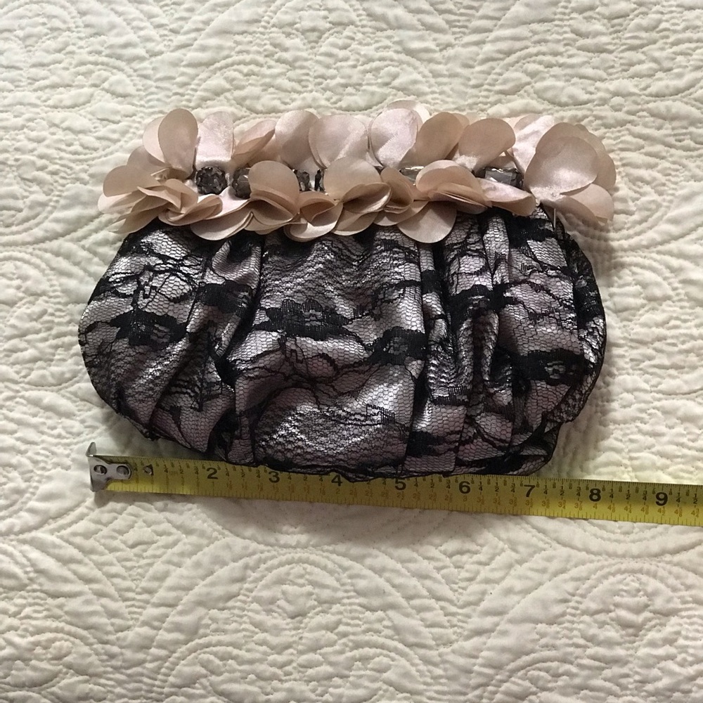 Beautiful handbag nwot - Picture 3 of 7
